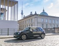 2022 Mini Cooper SE Resolute Edition - Side Wallpaper 190x150