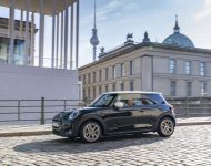 2022 Mini Cooper SE Resolute Edition - Side Wallpaper 190x150