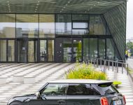 2022 Mini Cooper SE Resolute Edition - Side Wallpaper 190x150