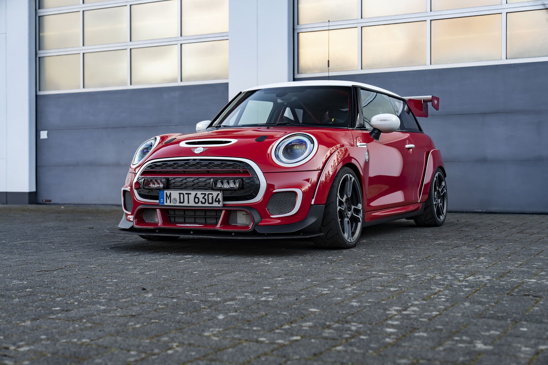 Download 2022 Mini John Cooper Works 24h Nurburgring Race - Front Three-Quarter HD Wallpaper 1920x1280 #3