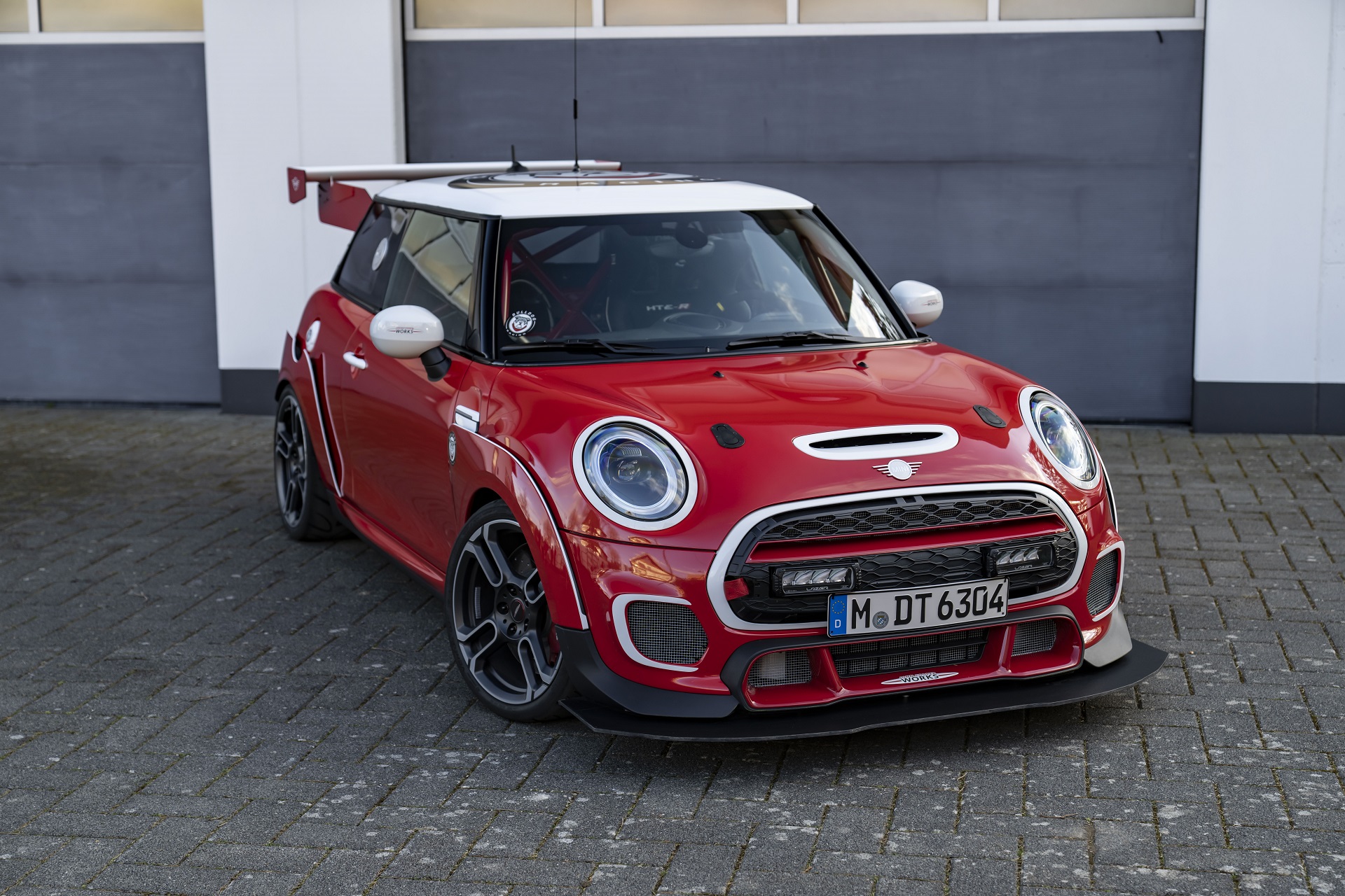 Download 2022 Mini John Cooper Works 24h Nurburgring Race - Front HD Wallpaper 1920x1280 #2