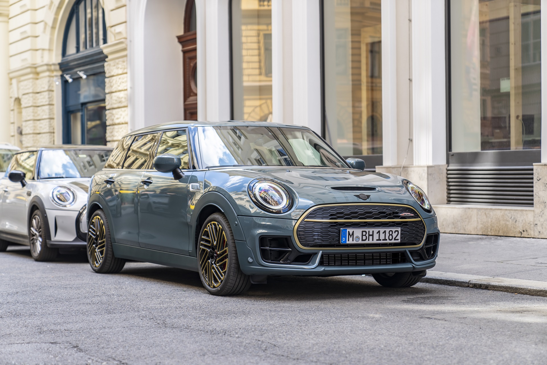 Download 2022 Mini John Cooper Works Clubman Untold Edition - Front Three-Quarter HD Wallpaper 1920x1280 #22