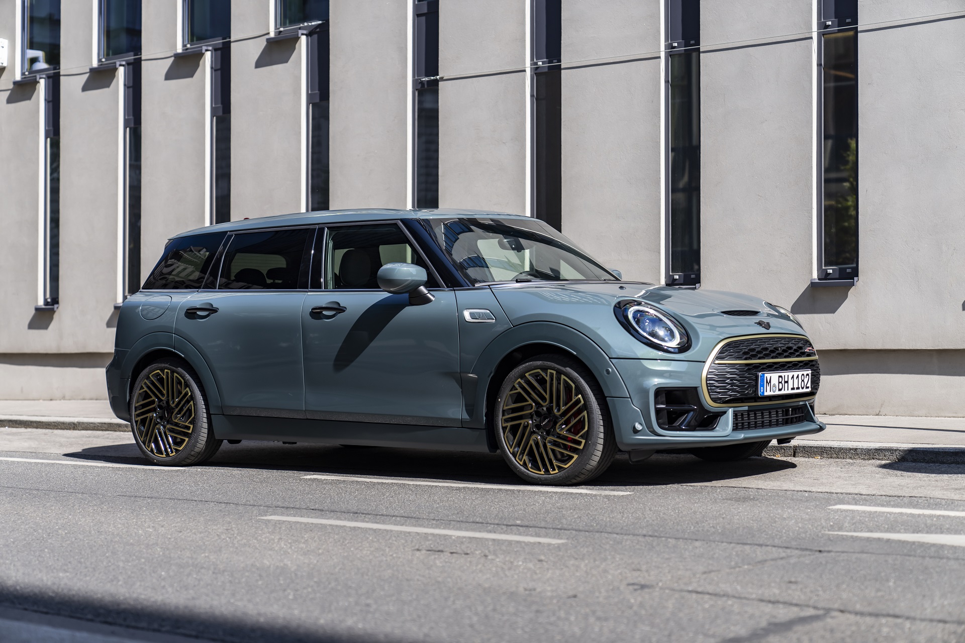 Download 2022 Mini John Cooper Works Clubman Untold Edition - Front Three-Quarter HD Wallpaper 1920x1280 #9