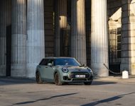 2022 Mini John Cooper Works Clubman Untold Edition - Front Three-Quarter Wallpaper 190x150