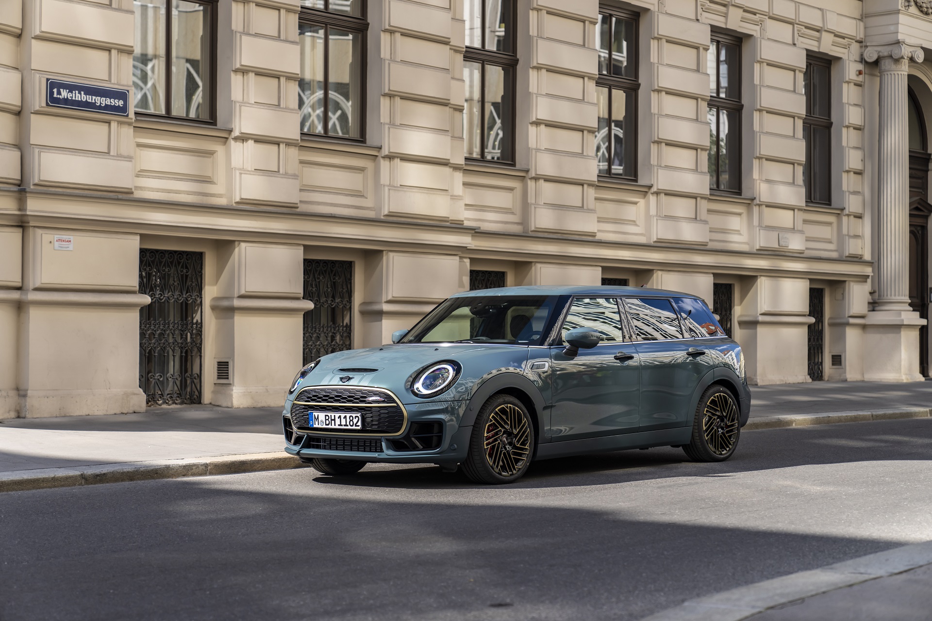 Download 2022 Mini John Cooper Works Clubman Untold Edition - Front Three-Quarter HD Wallpaper 1920x1280 #3