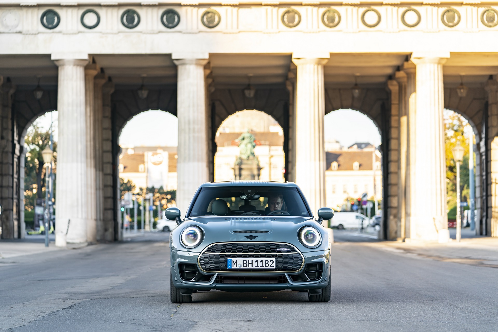 Download 2022 Mini John Cooper Works Clubman Untold Edition - Front HD Wallpaper 1920x1280 #46