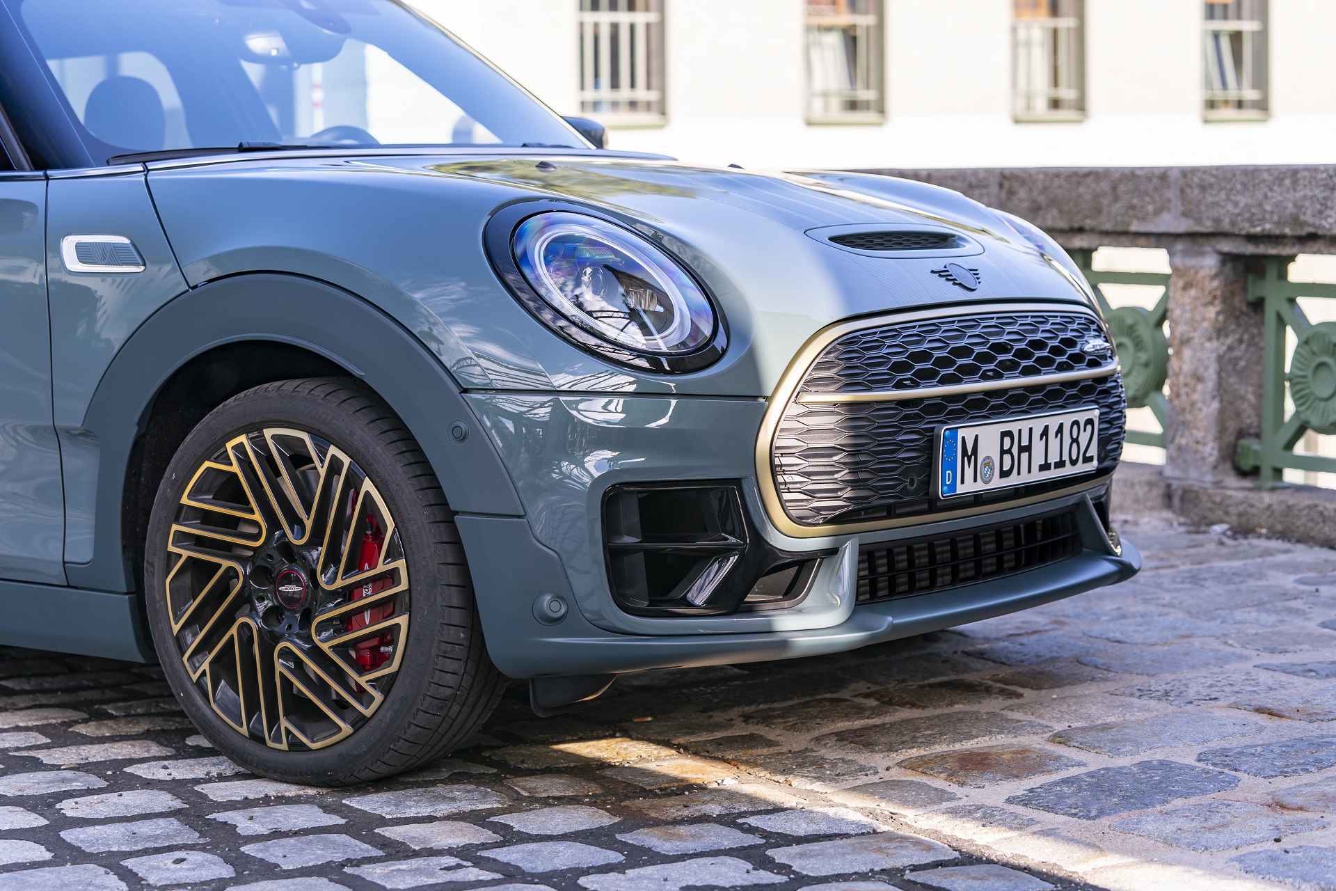 Download 2022 Mini John Cooper Works Clubman Untold Edition - Front HD Wallpaper 1920x1280 #73