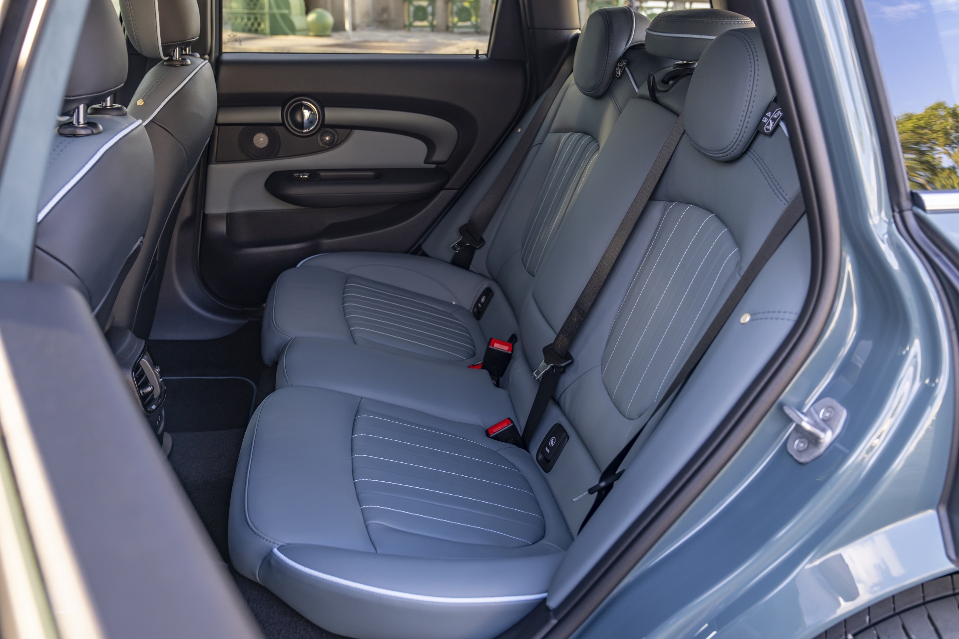 Download 2022 Mini John Cooper Works Clubman Untold Edition - Interior, Rear Seats HD Wallpaper 1920x1280 #123