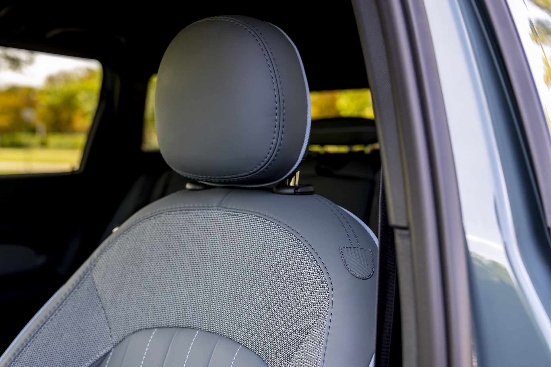 Download 2022 Mini John Cooper Works Clubman Untold Edition - Interior, Seats HD Wallpaper 1920x1280 #112