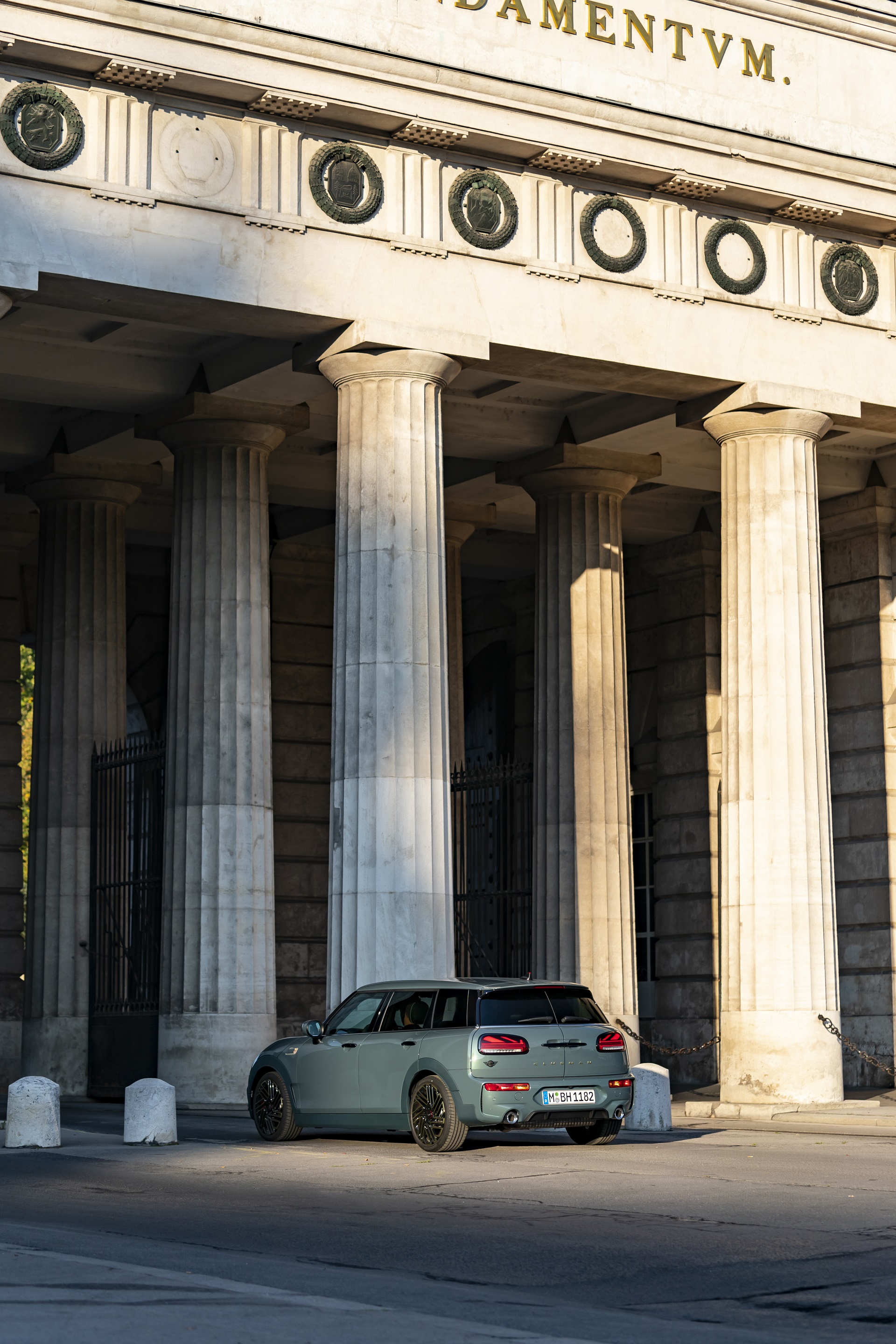 Download 2022 Mini John Cooper Works Clubman Untold Edition - Rear Three-Quarter HD Phone Wallpaper 1920x2880 #49