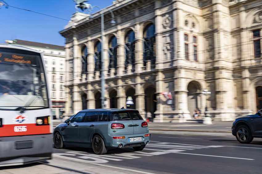 2022 Mini John Cooper Works Clubman Untold Edition - Rear Three-Quarter Wallpaper 850x567 #64