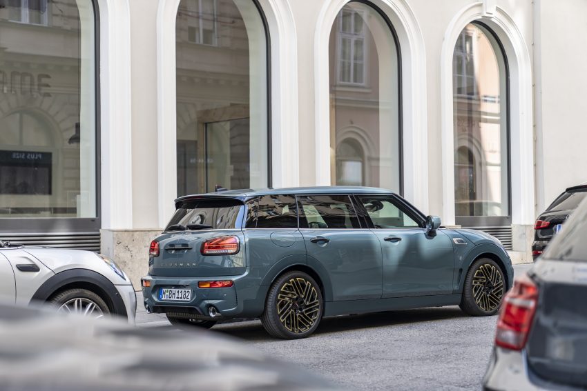 2022 Mini John Cooper Works Clubman Untold Edition - Rear Three-Quarter Wallpaper 850x567 #15