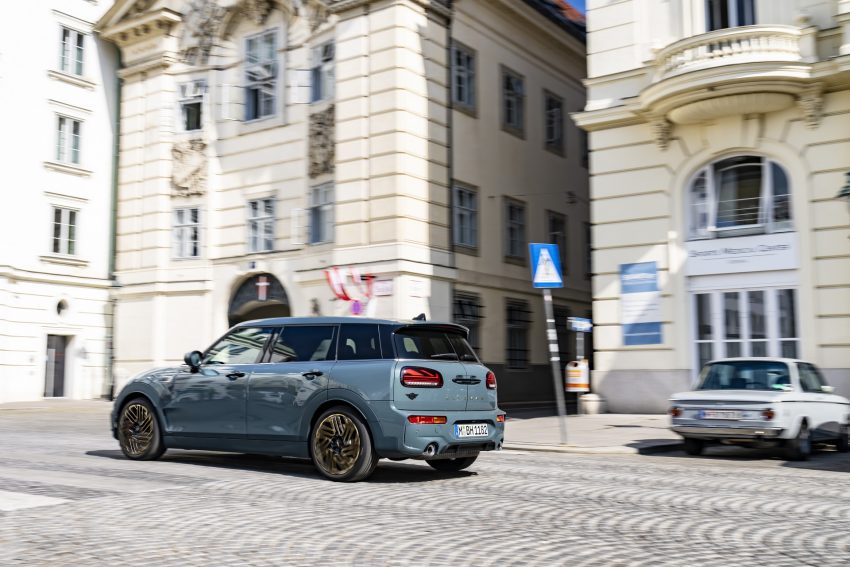 2022 Mini John Cooper Works Clubman Untold Edition - Rear Three-Quarter Wallpaper 850x567 #66