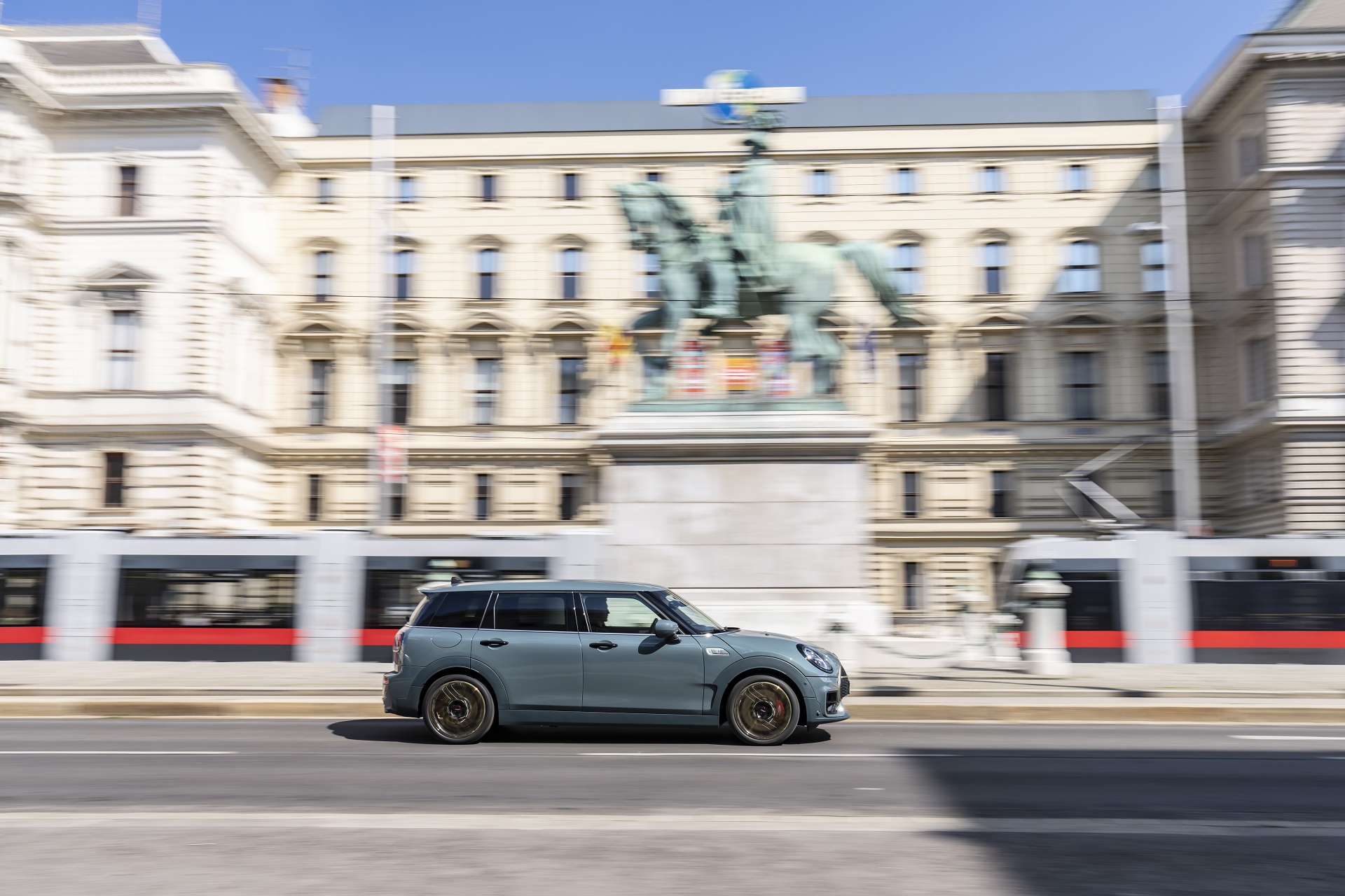 Download 2022 Mini John Cooper Works Clubman Untold Edition - Side HD Wallpaper 1920x1280 #34
