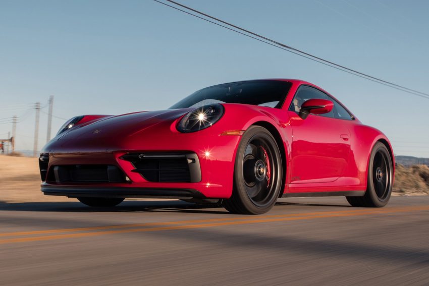 2022 Porsche 911 Carrera 4 GTS - Front Three-Quarter Wallpaper 850x567 #66