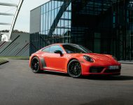 2022 Porsche 911 Carrera 4 GTS - Front Three-Quarter Wallpaper 190x150