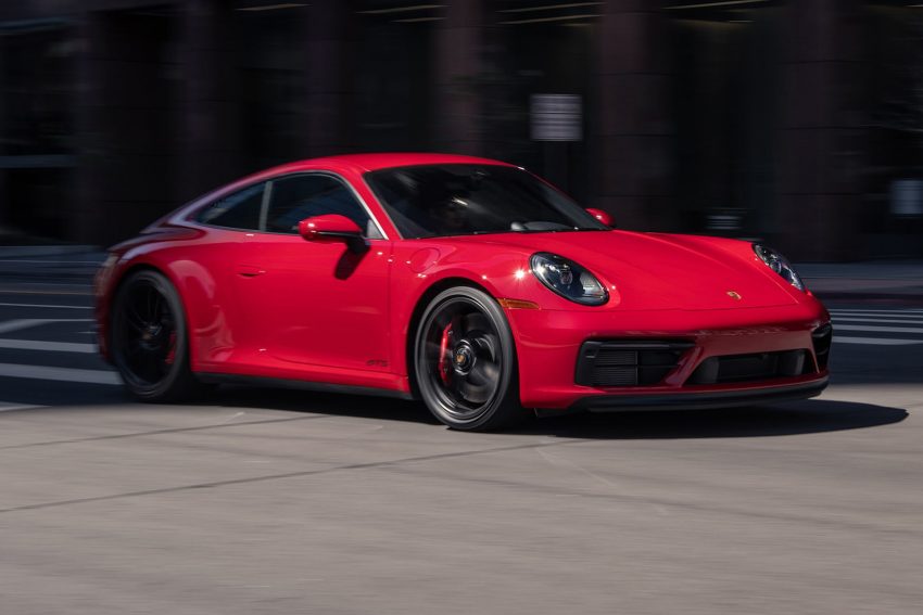 2022 Porsche 911 Carrera 4 GTS - Front Three-Quarter Wallpaper 850x567 #82
