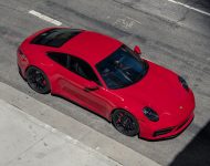 2022 Porsche 911 Carrera 4 GTS - Front Three-Quarter Wallpaper 190x150
