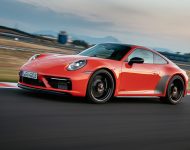 2022 Porsche 911 Carrera 4 GTS - Front Three-Quarter Wallpaper 190x150