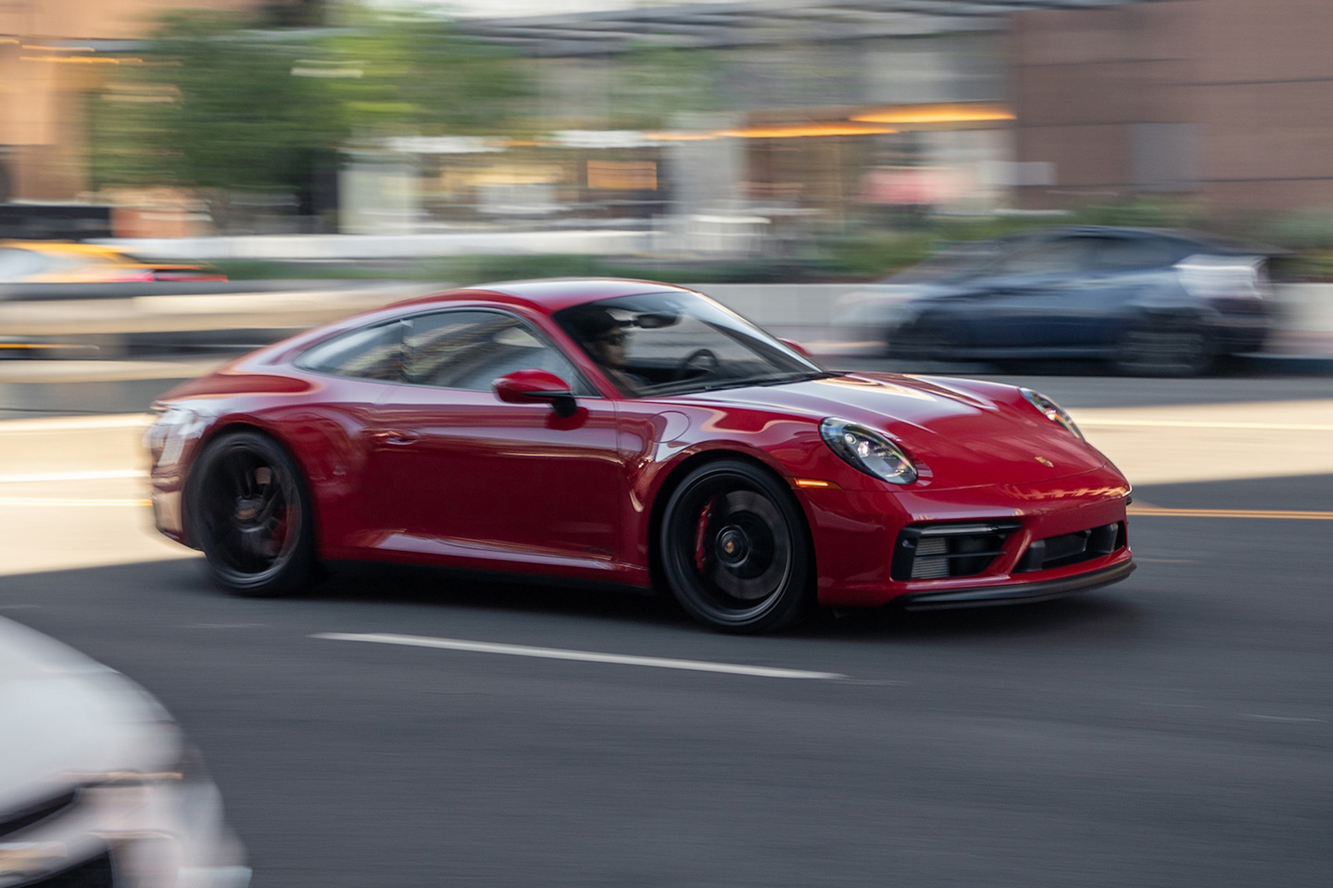 Download 2022 Porsche 911 Carrera 4 GTS - Front Three-Quarter HD Wallpaper 1920x1280 #81