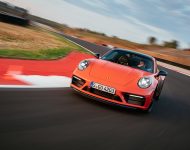 2022 Porsche 911 Carrera 4 GTS - Front Wallpaper 190x150
