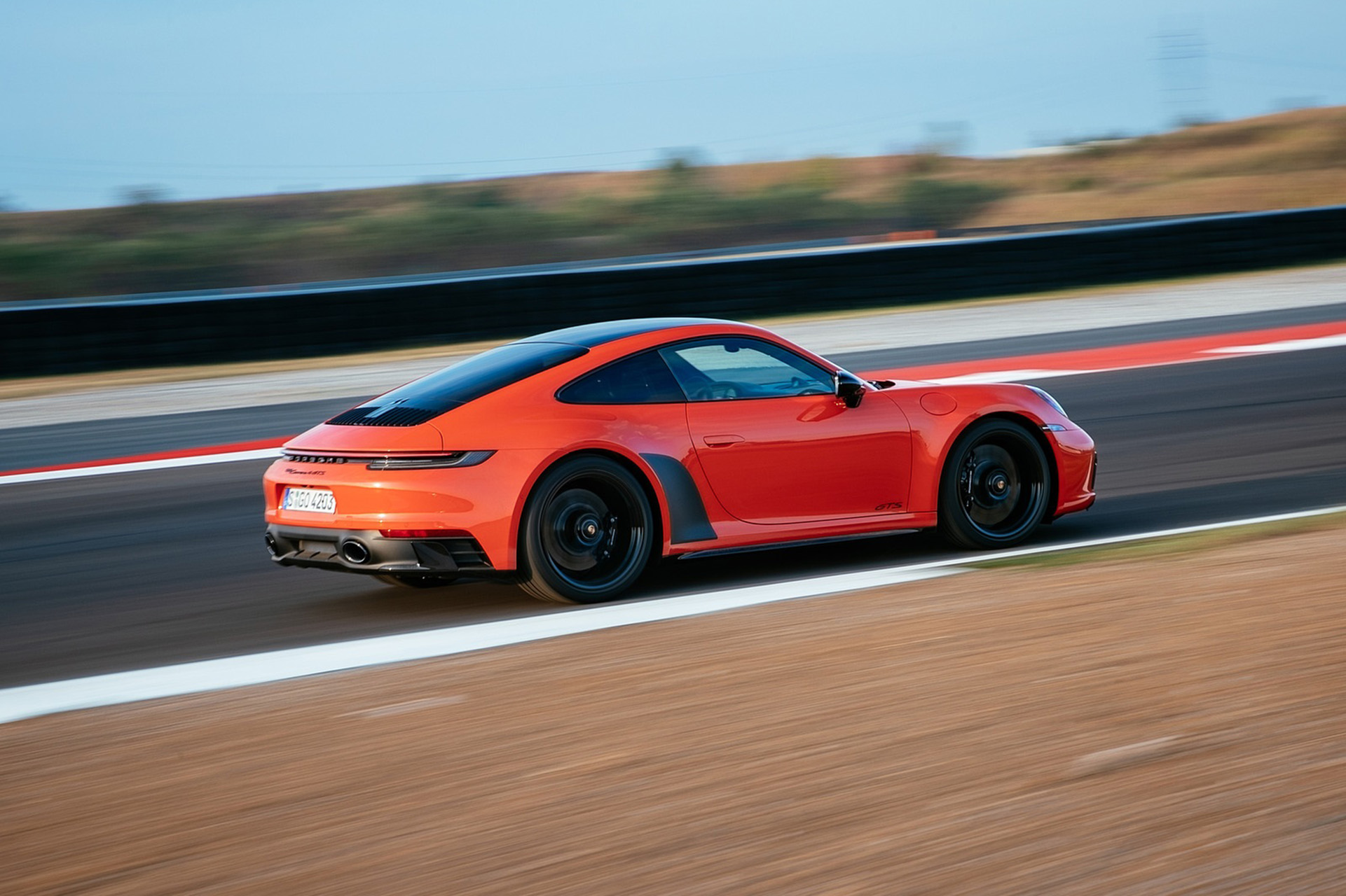 Download 2022 Porsche 911 Carrera 4 GTS - Rear Three-Quarter HD Wallpaper 1921x1280 #7