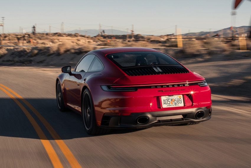 2022 Porsche 911 Carrera 4 GTS - Rear Three-Quarter Wallpaper 850x567 #71