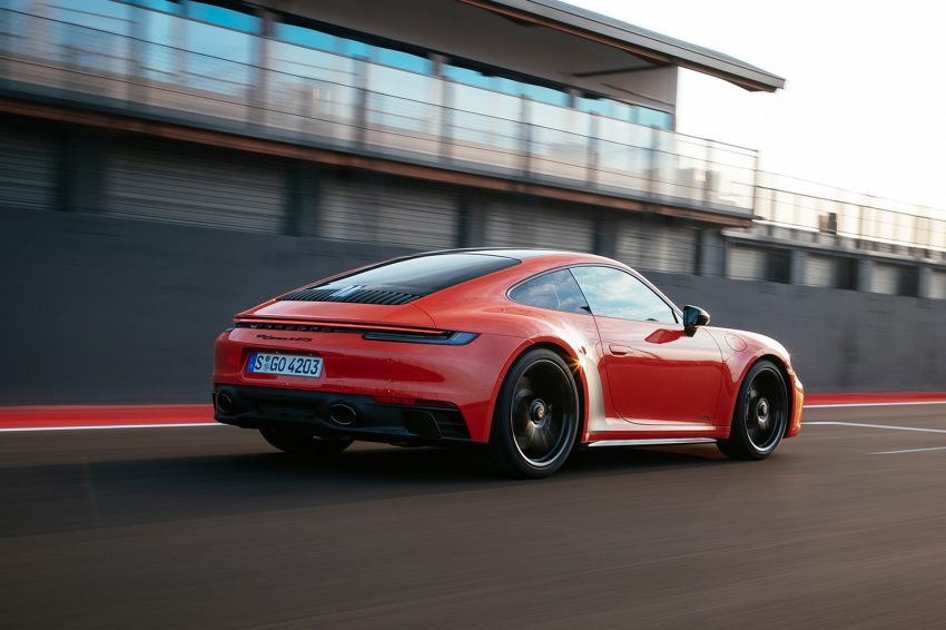 2022 Porsche 911 Carrera 4 GTS - Rear Three-Quarter Wallpaper 850x566 #28