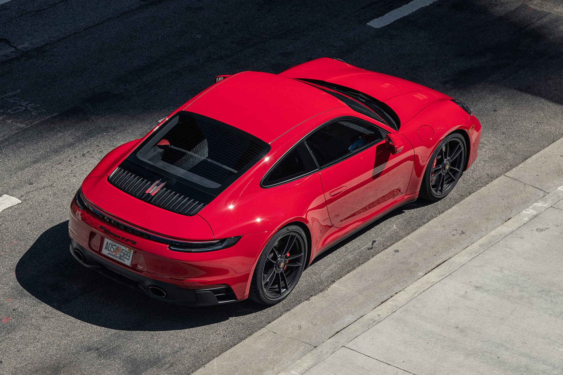Download 2022 Porsche 911 Carrera 4 GTS - Rear Three-Quarter HD Wallpaper 1920x1280 #86