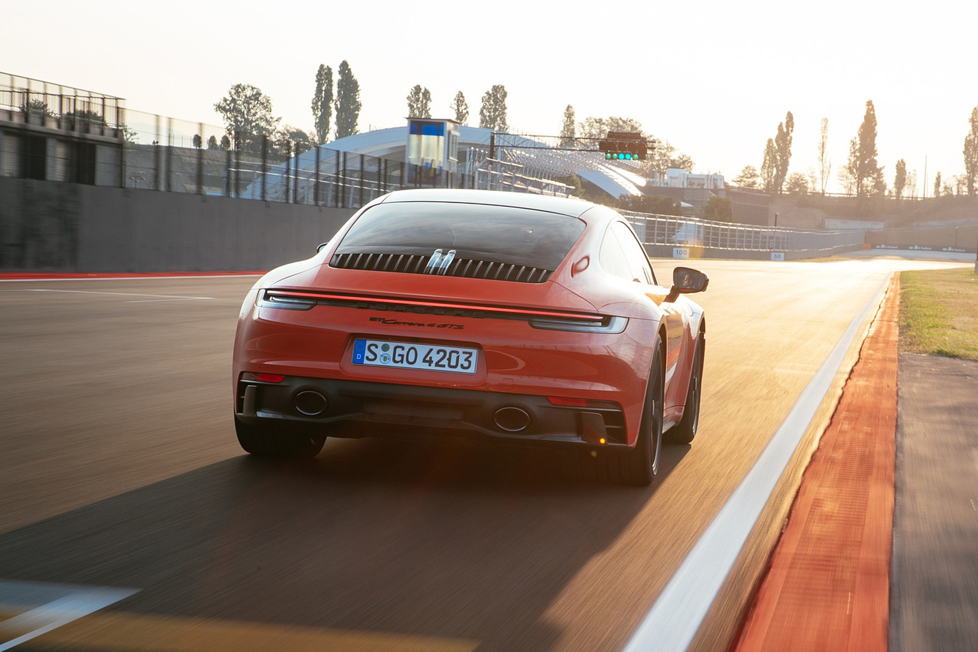 Download 2022 Porsche 911 Carrera 4 GTS - Rear HD Wallpaper 1921x1280 #23