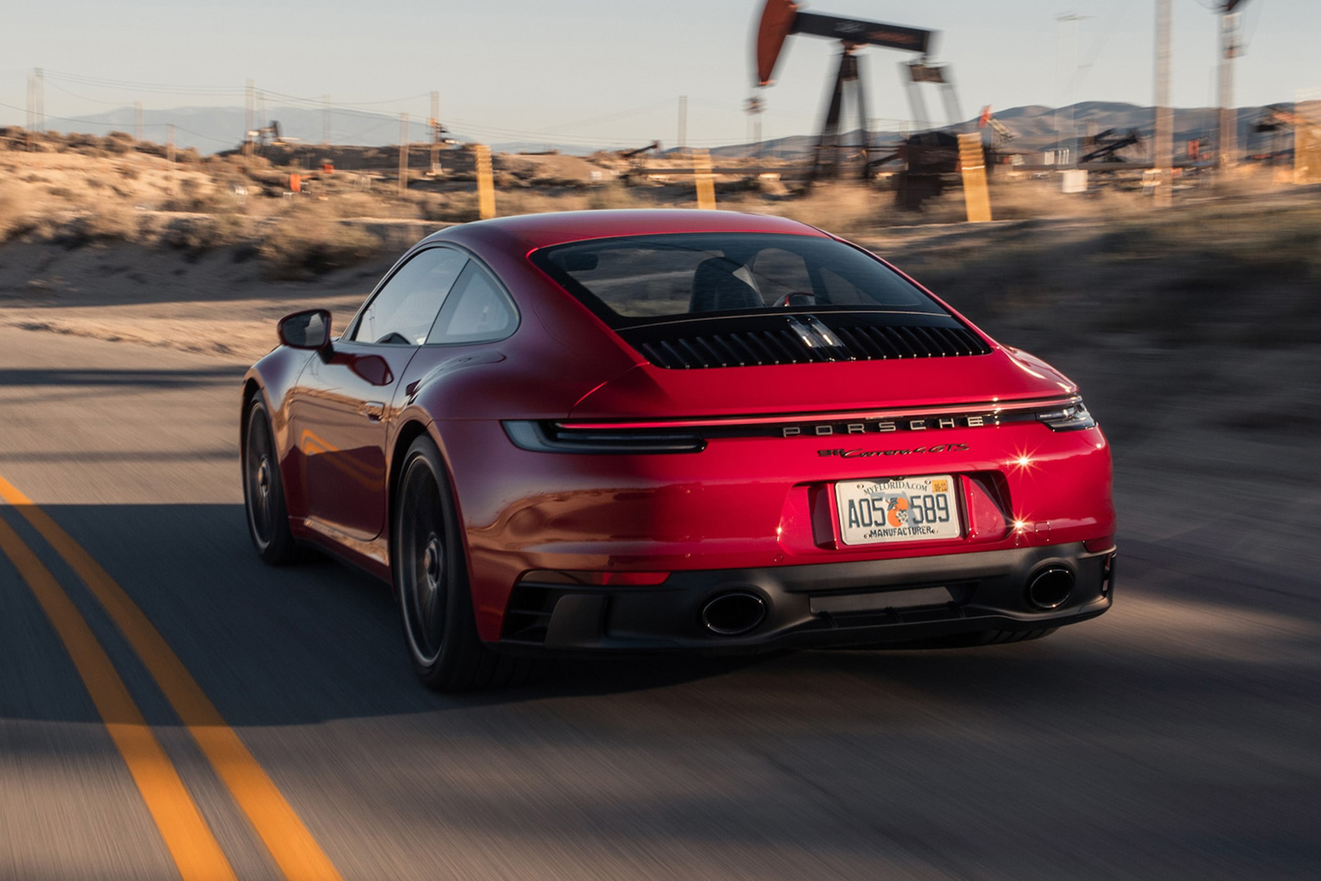 Download 2022 Porsche 911 Carrera 4 GTS - Rear HD Wallpaper 1920x1280 #74