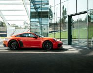 2022 Porsche 911 Carrera 4 GTS - Side Wallpaper 190x150