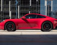 2022 Porsche 911 Carrera 4 GTS - Side Wallpaper 190x150