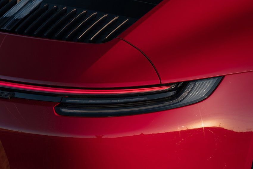 2022 Porsche 911 Carrera 4 GTS - Tail Light Wallpaper 850x567 #97
