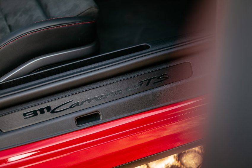 2022 Porsche 911 Carrera GTS Cabriolet - Door Sill Wallpaper 850x567 #74