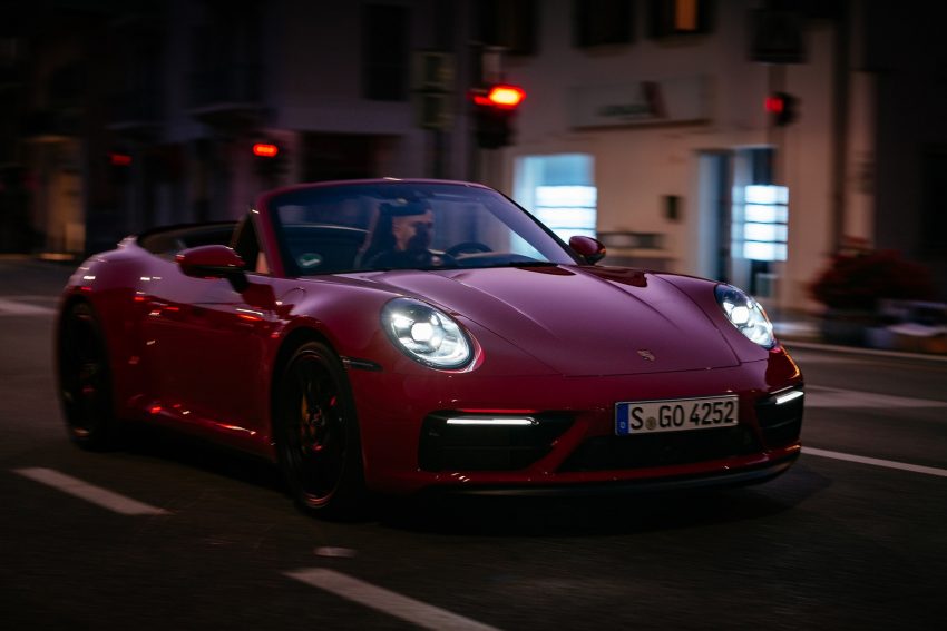 2022 Porsche 911 Carrera GTS Cabriolet - Front Three-Quarter Wallpaper 850x567 #55