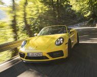 2022 Porsche 911 Carrera GTS Cabriolet - Front Wallpaper 190x150