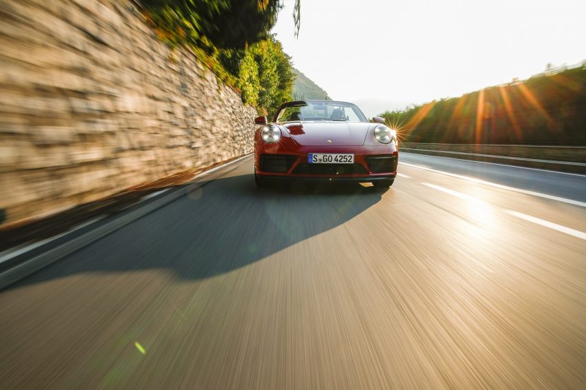 2022 Porsche 911 Carrera GTS Cabriolet - Front Wallpaper 850x566 #33
