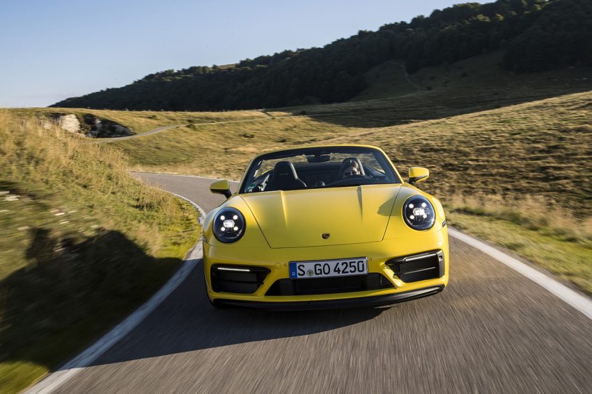 2022 Porsche 911 Carrera GTS Cabriolet - Front Wallpaper 850x567 #2