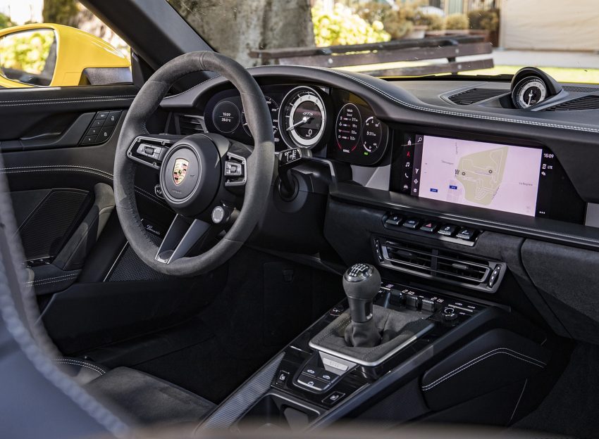 2022 Porsche 911 Carrera GTS Cabriolet - Interior Wallpaper 850x624 #18