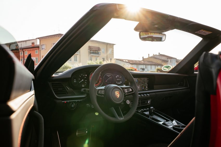 2022 Porsche 911 Carrera GTS Cabriolet - Interior Wallpaper 850x567 #75