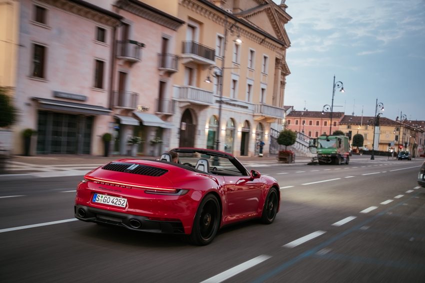 2022 Porsche 911 Carrera GTS Cabriolet - Rear Three-Quarter Wallpaper 850x566 #51
