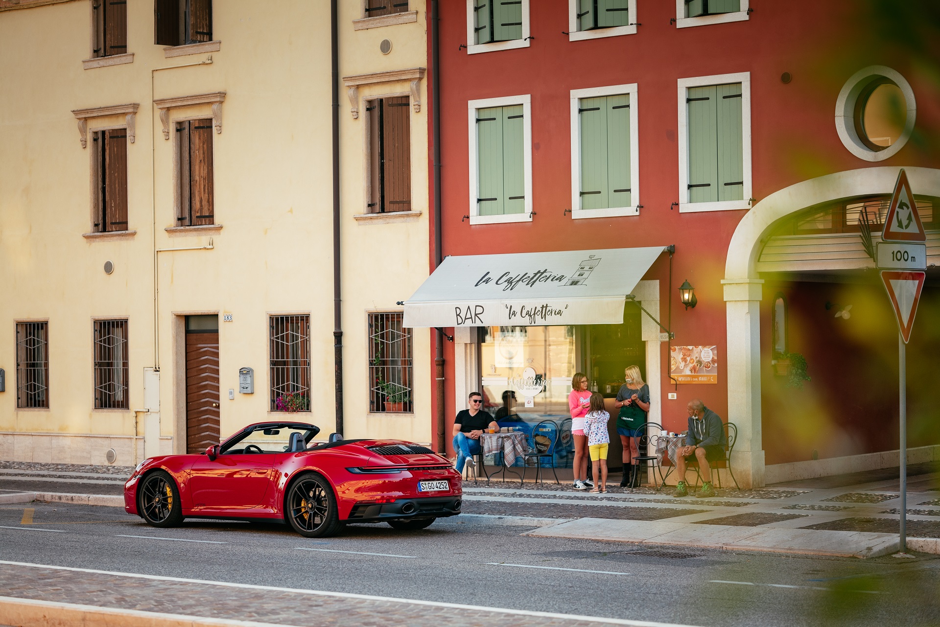 Download 2022 Porsche 911 Carrera GTS Cabriolet - Rear Three-Quarter HD Wallpaper 1920x1281 #36