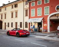 2022 Porsche 911 Carrera GTS Cabriolet - Rear Three-Quarter Wallpaper 190x150