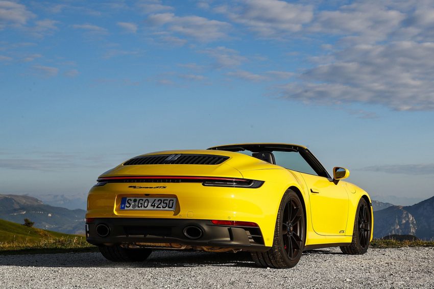 2022 Porsche 911 Carrera GTS Cabriolet - Rear Wallpaper 850x567 #10