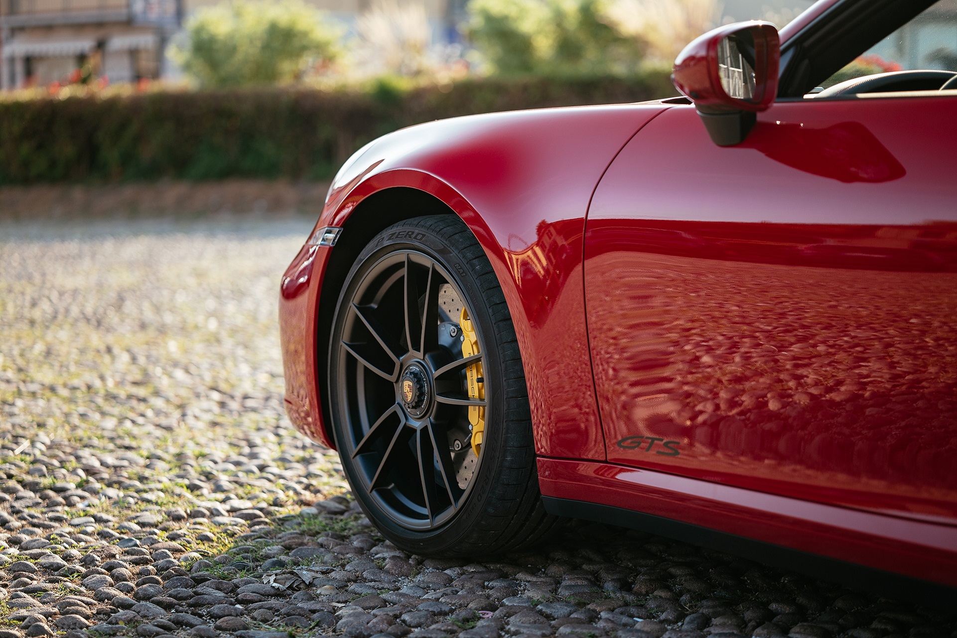 Download 2022 Porsche 911 Carrera GTS Cabriolet - Wheel HD Wallpaper 1921x1281 #68