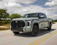 2022 Toyota Tundra SR5 TRD Sport - Front Three-Quarter Wallpaper 190x150