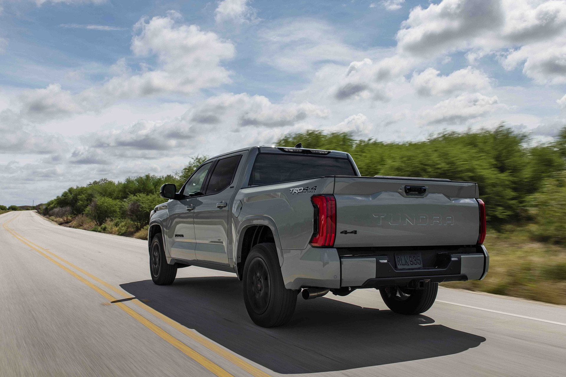 Download 2022 Toyota Tundra SR5 TRD Sport - Rear Three-Quarter HD Wallpaper 1920x1280 #3