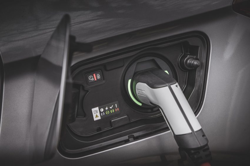 2022 Vauxhall Grandland GS Line - Charging Wallpaper 850x566 #42