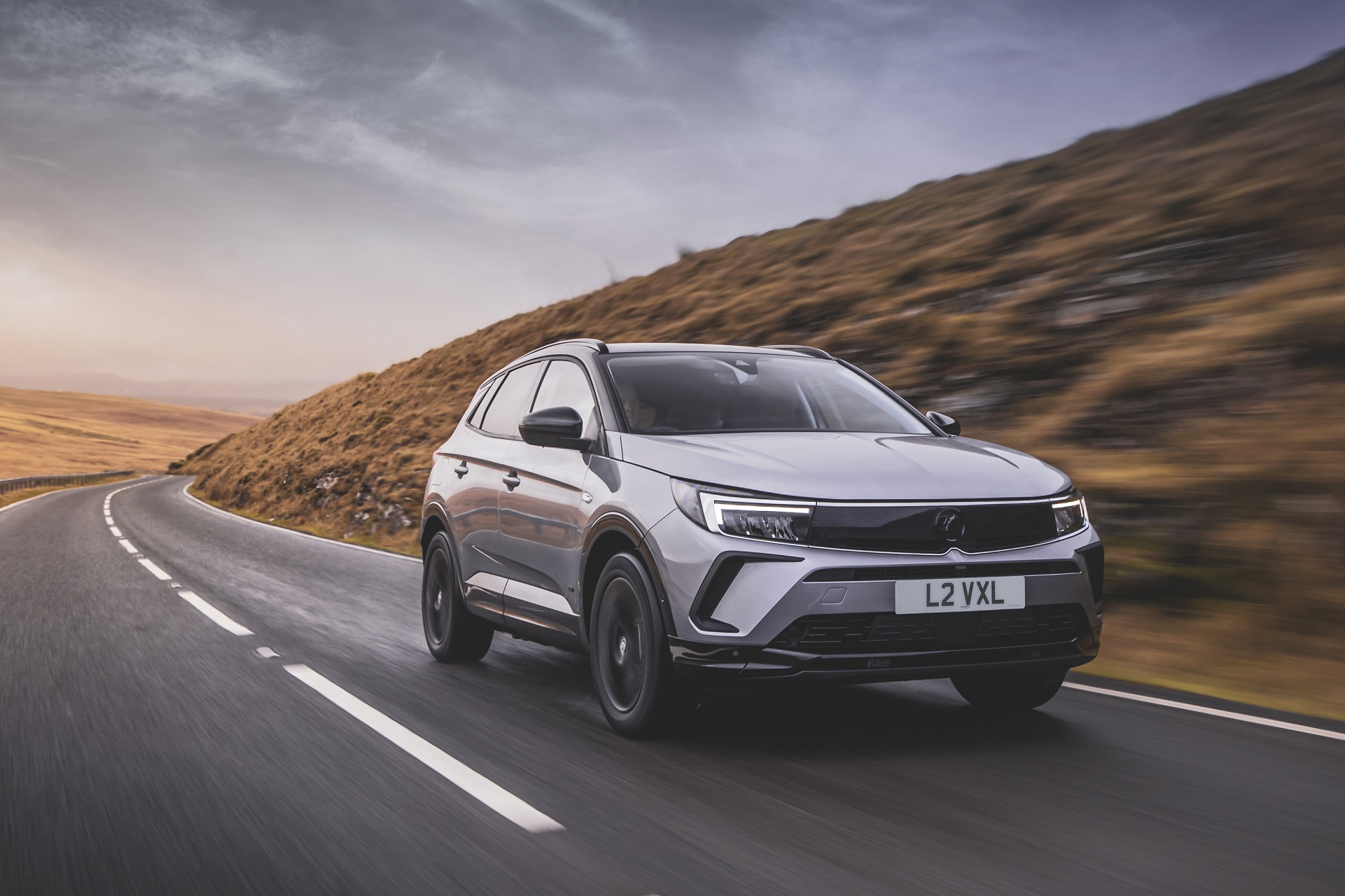 Download 2022 Vauxhall Grandland GS Line - Front Three-Quarter HD Wallpaper 1921x1280 #3